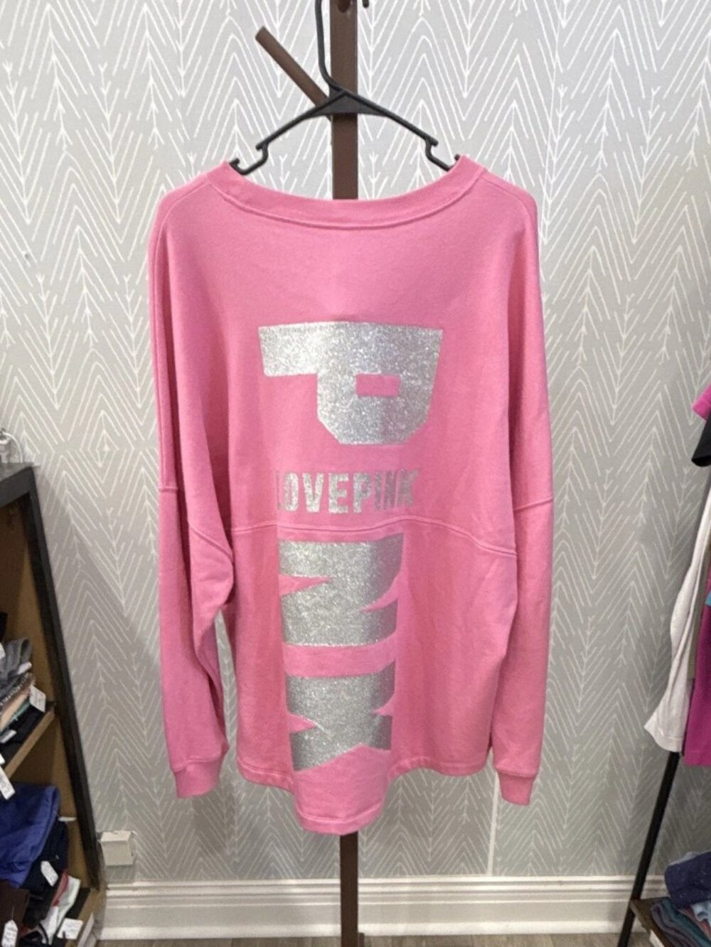PINK Victoria's Secret Women's XL Pink Pullover Sweatshirt Logo Hoodie